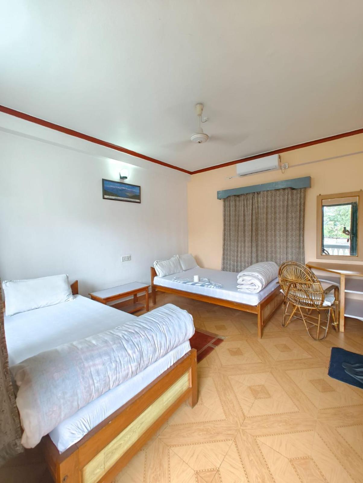 Hotel Mountain View - Lakeside Pokhara Dış mekan fotoğraf