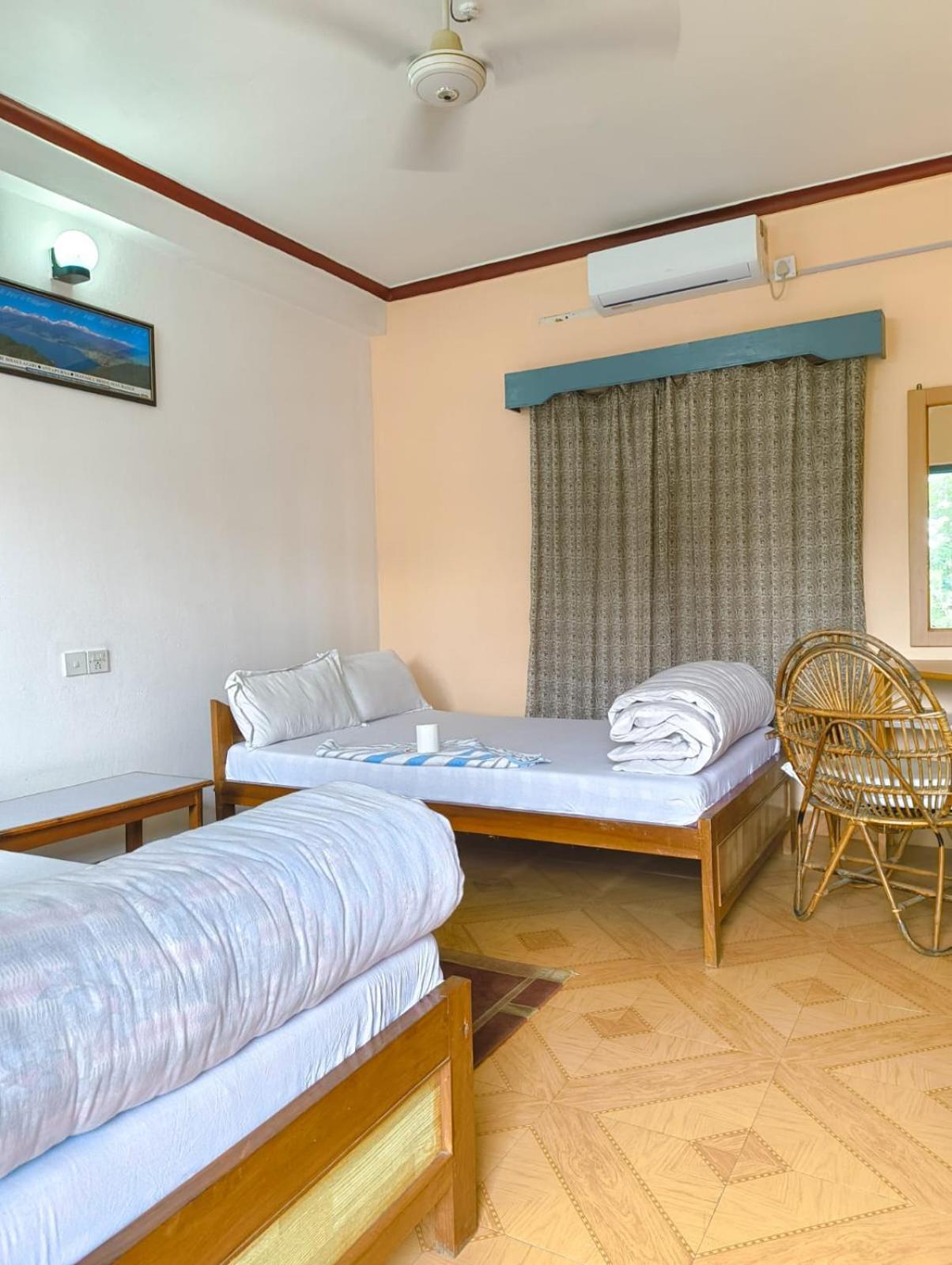 Hotel Mountain View - Lakeside Pokhara Dış mekan fotoğraf