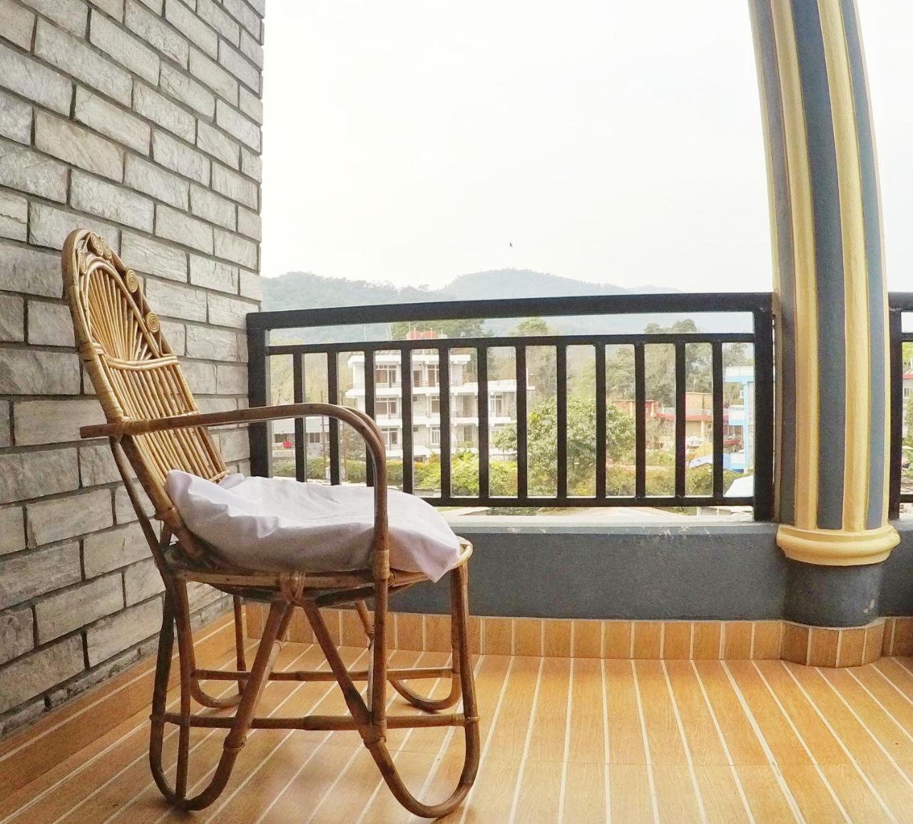 Hotel Mountain View - Lakeside Pokhara Dış mekan fotoğraf